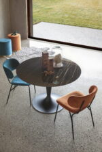 tavolo gamba unica in ceramica lucida- Copenaghen