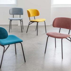 sedia imbottita in velluto colorato- Iasi