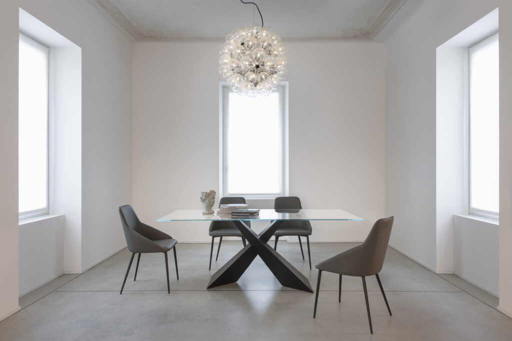 tavolo in cristallo extra chiaro – Roma
